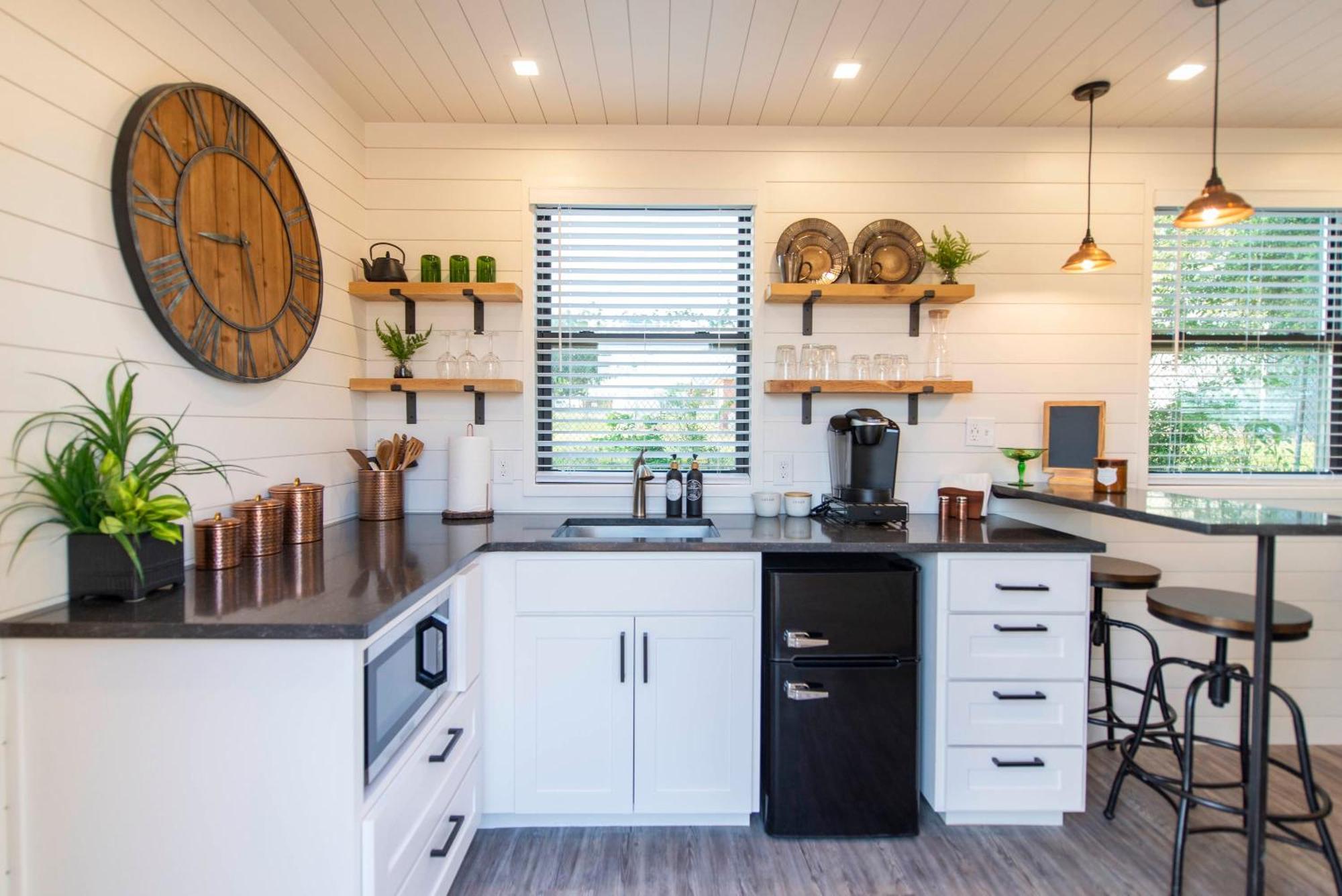 The Woods- Container Tiny House 12 Min To Magnolia/Baylor/Downtown Villa Bellmead ภายนอก รูปภาพ